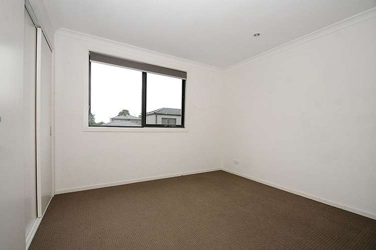 Second view of Homely townhouse listing, 7 Gibson Court, Carrum Downs VIC 3201
