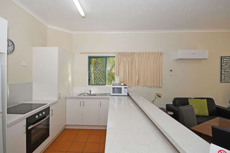 Fifth view of Homely unit listing, 8/465 Esplanade, Torquay QLD 4655