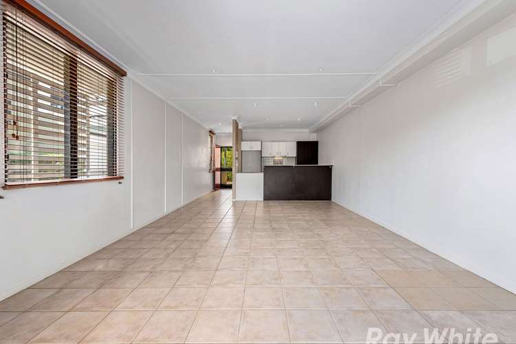 Third view of Homely townhouse listing, 9/16 Park Street, Hawthorne QLD 4171