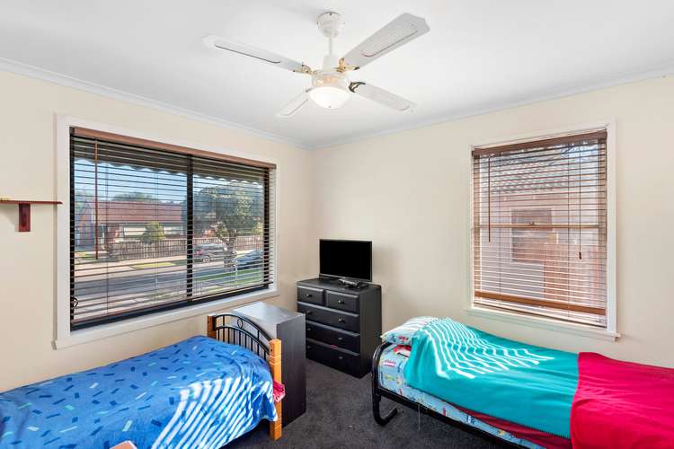 Sixth view of Homely house listing, 5 Rosemary Crescent, Frankston North VIC 3200