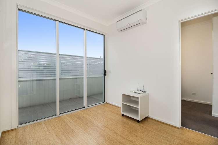 Third view of Homely unit listing, 4/87 Middleborough Road, Burwood VIC 3125