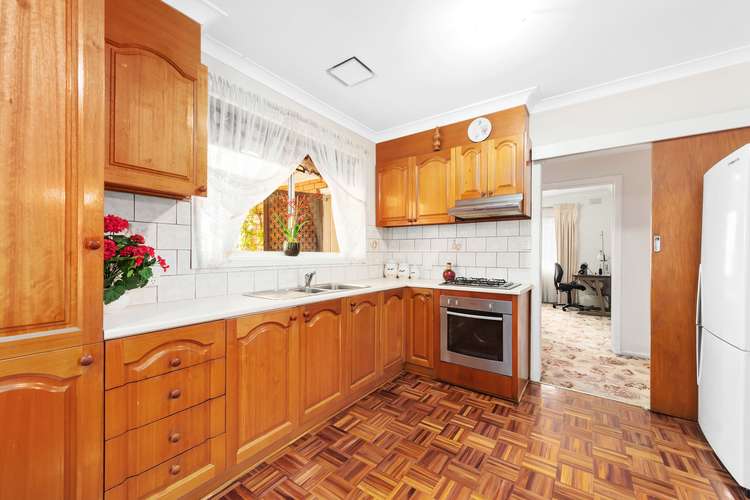Third view of Homely house listing, 31 Kingsway Drive, Lalor VIC 3075