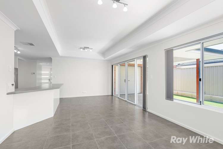 Second view of Homely house listing, 3/27 Stroud Street, Beachlands WA 6530