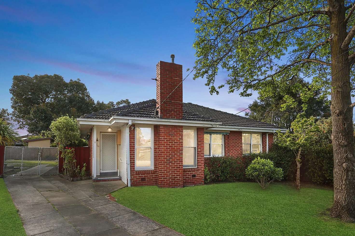 Main view of Homely house listing, 1 Tandara Court, Chadstone VIC 3148