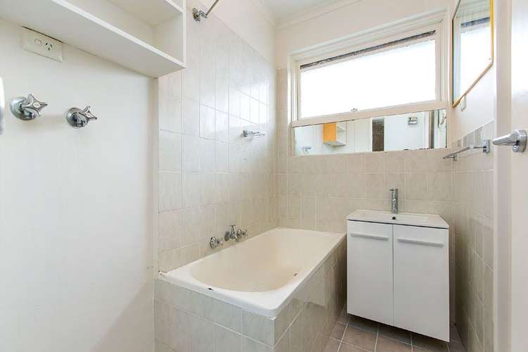 Fifth view of Homely apartment listing, 6/2A Kinross Street, Caulfield North VIC 3161