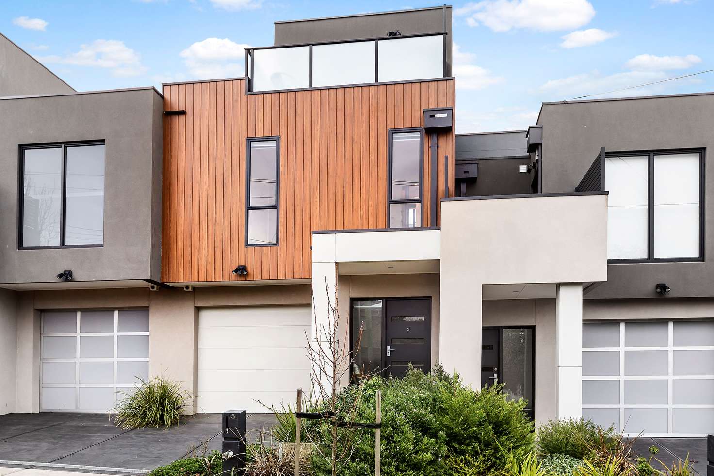 Main view of Homely townhouse listing, 5/207 Manningham Road, Templestowe Lower VIC 3107