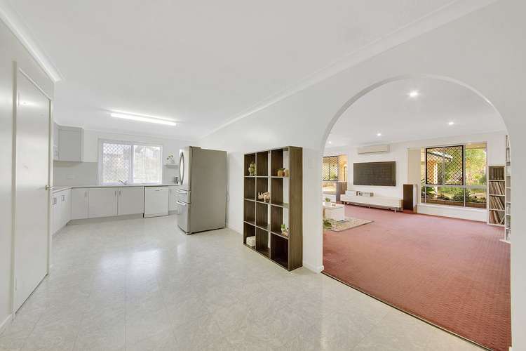 Fourth view of Homely house listing, 2 Hayman Court, Clinton QLD 4680