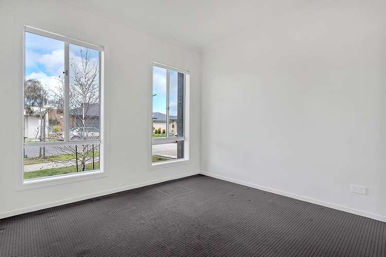 Fifth view of Homely house listing, 26 Falkland Road, Craigieburn VIC 3064