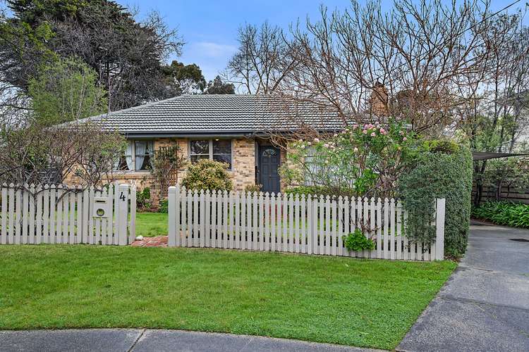 Second view of Homely house listing, 2/4 Rowan Court, Mount Waverley VIC 3149