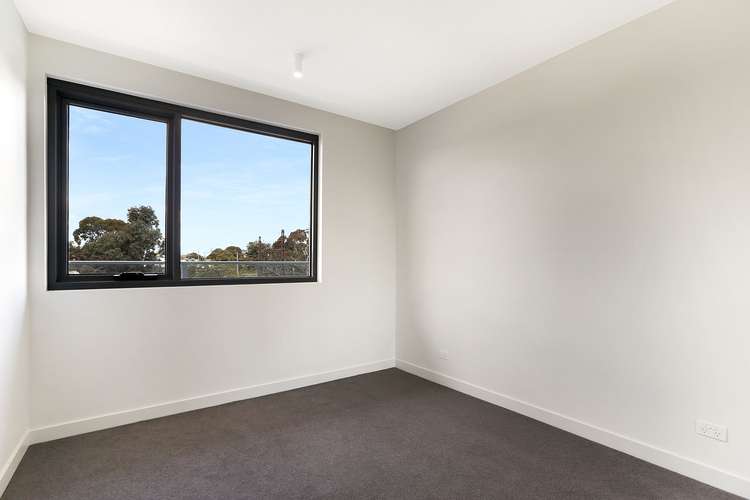 Fourth view of Homely apartment listing, 402/233 Maroondah Highway, Ringwood VIC 3134