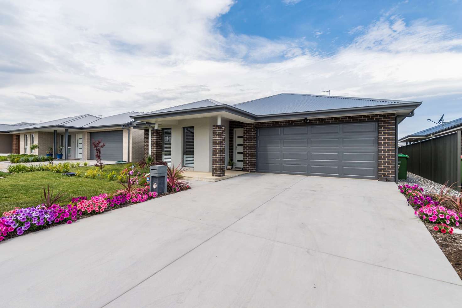 Main view of Homely house listing, 33 Griffiths Link, Googong NSW 2620