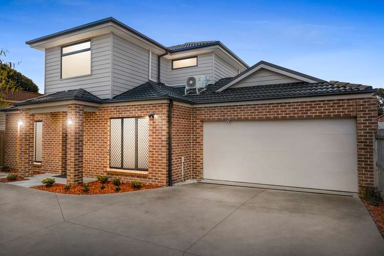 Main view of Homely townhouse listing, 2/17 Moorookyle Avenue, Hughesdale VIC 3166