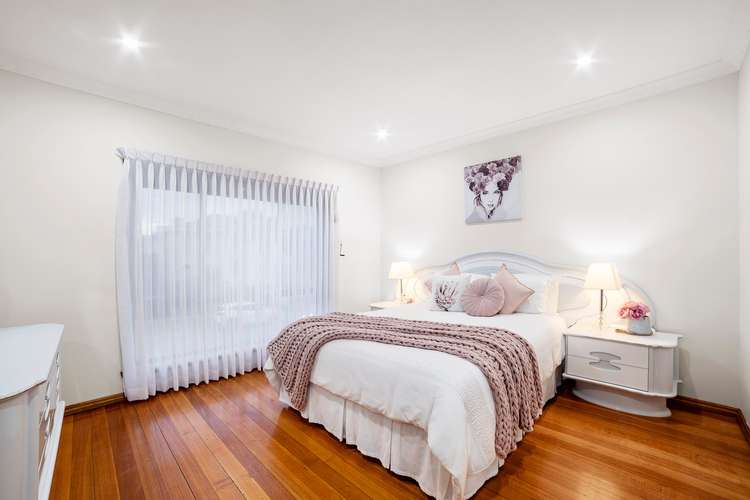 Seventh view of Homely house listing, 18 Hutchins Circuit, Bundoora VIC 3083