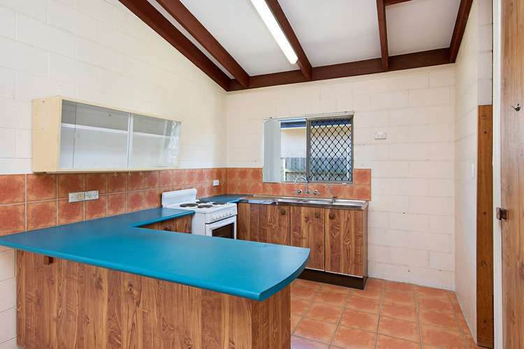 Sixth view of Homely unit listing, Unit 2/19 Suller Street, Caloundra QLD 4551