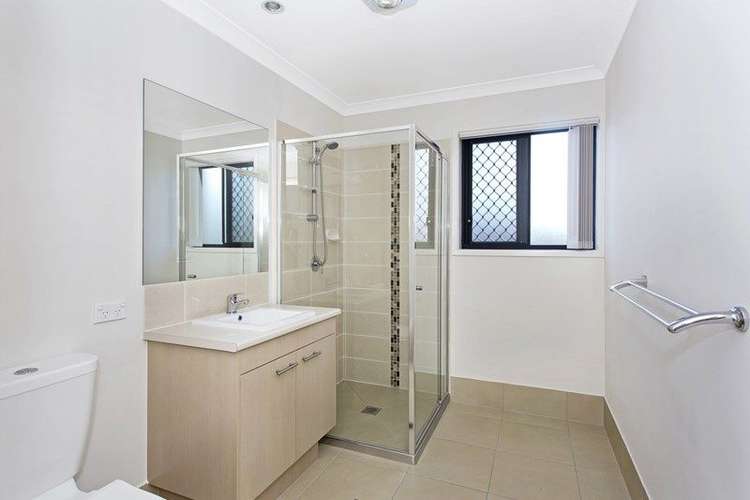 Fourth view of Homely semiDetached listing, 2/52 Mistral Crescent, Griffin QLD 4503