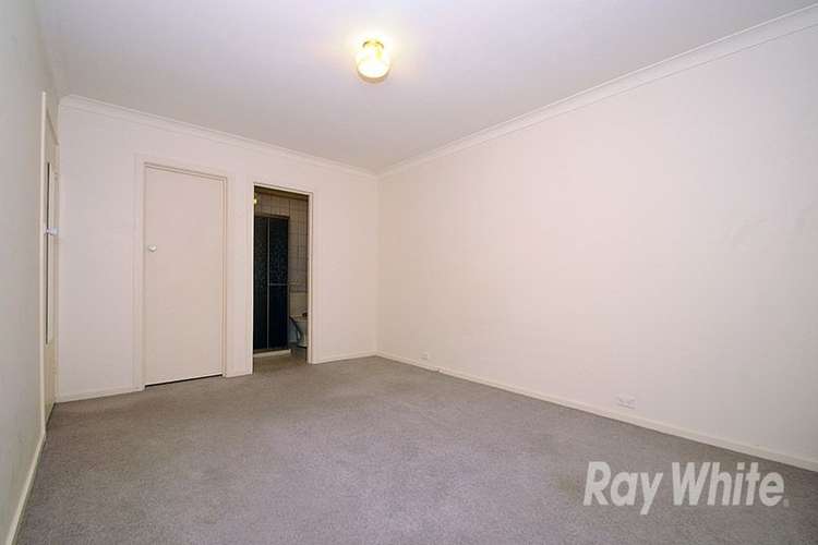 Fourth view of Homely house listing, 2 Warwick Court, Glen Waverley VIC 3150