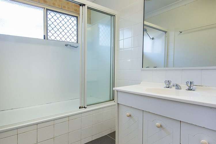 Fifth view of Homely house listing, 1/17 Stenlake Avenue, Kawana QLD 4701