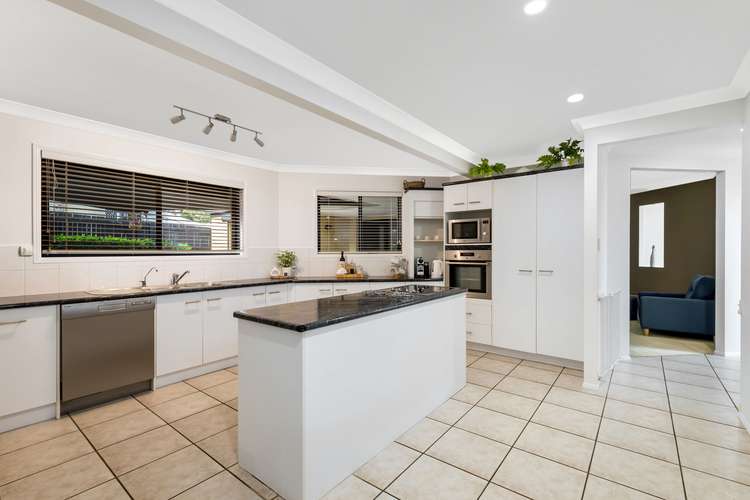 Fourth view of Homely house listing, 2 Magna Place, Bracken Ridge QLD 4017