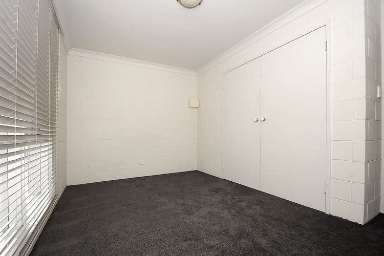 Fourth view of Homely unit listing, 2/15 Lucerne Avenue, Mornington VIC 3931