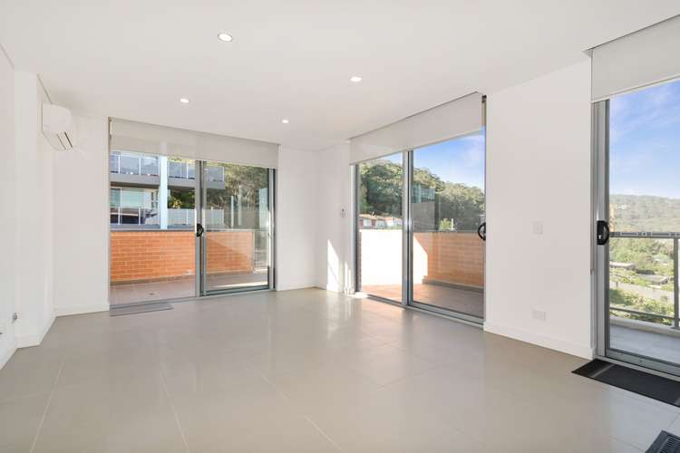Third view of Homely apartment listing, 31/10-12 Batley Street, Gosford NSW 2250