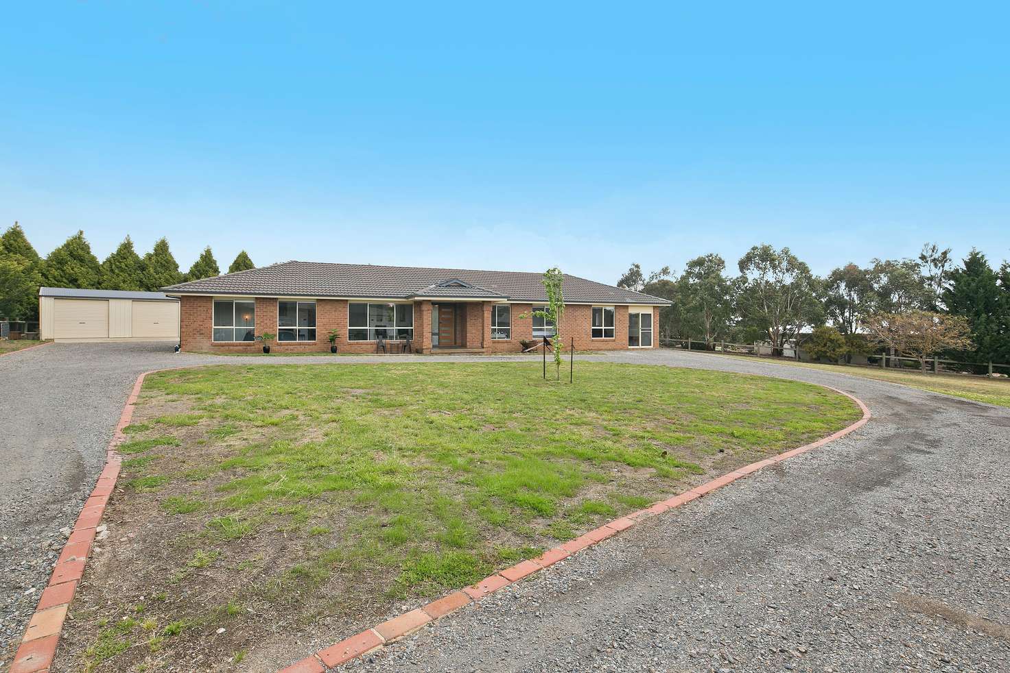 Main view of Homely house listing, 8 Oxley Crescent, Goulburn NSW 2580
