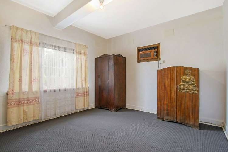 Fifth view of Homely house listing, 827 Blackmore Street, West Albury NSW 2640