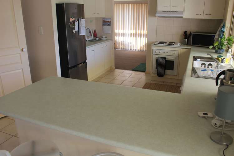 Fifth view of Homely house listing, 2/8 John Paul Drive, Daisy Hill QLD 4127