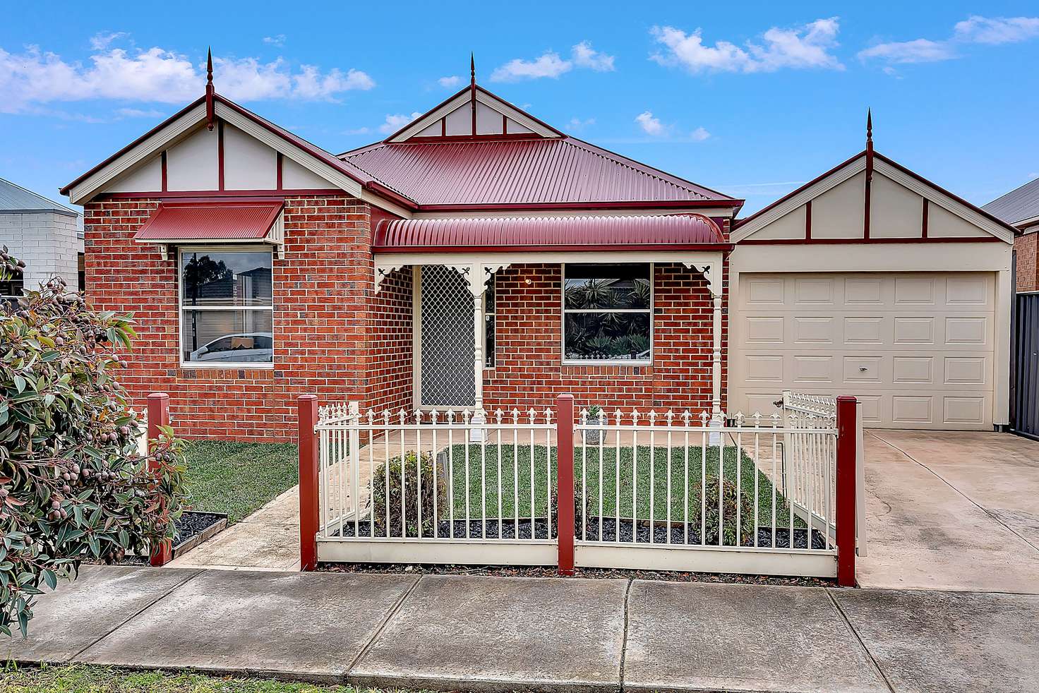 Main view of Homely house listing, 32 Girraween Crescent, Craigieburn VIC 3064