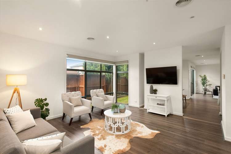 Fifth view of Homely house listing, 8 Blanford Court, Mulgrave VIC 3170