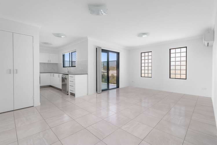 Main view of Homely unit listing, 2/42 Le Geyt Street, Windsor QLD 4030