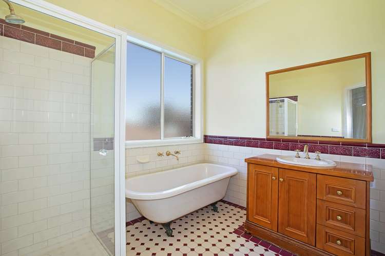 Fifth view of Homely house listing, 6 Wickenby Court, Highton VIC 3216
