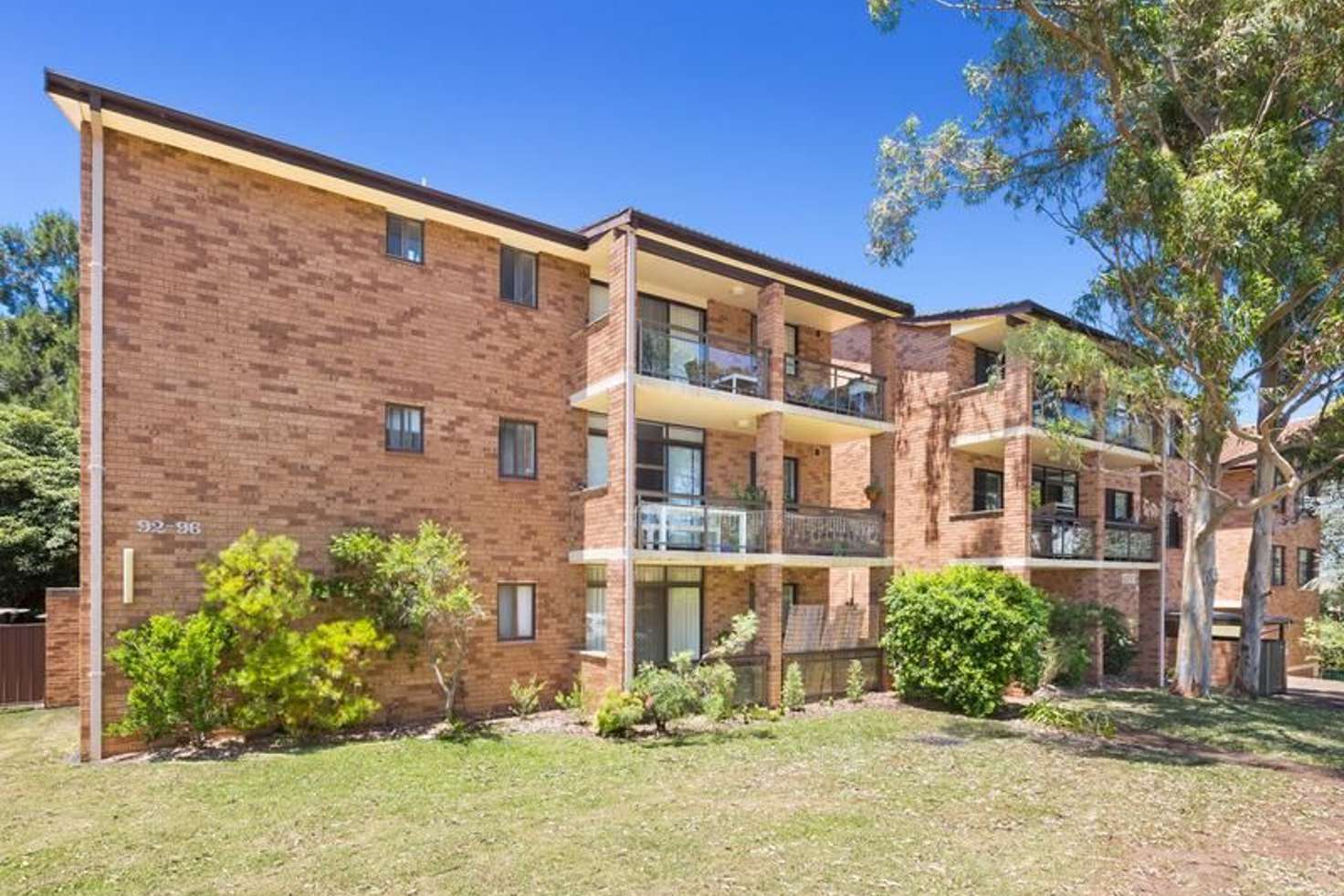 Main view of Homely apartment listing, 12/92-96 Glencoe Street, Sutherland NSW 2232