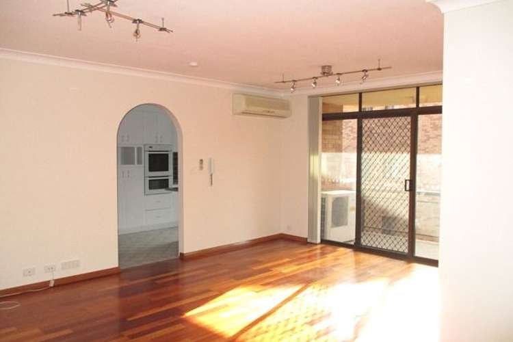Third view of Homely apartment listing, 12/92-96 Glencoe Street, Sutherland NSW 2232