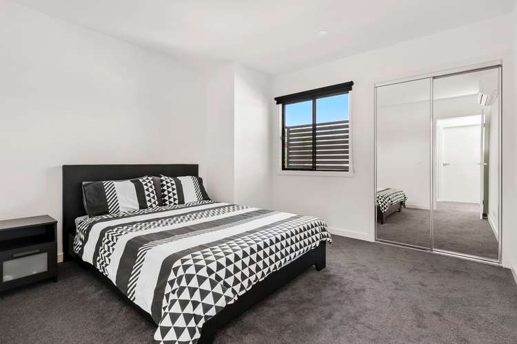 Fourth view of Homely townhouse listing, 2/18 Nonna Street, Oakleigh East VIC 3166