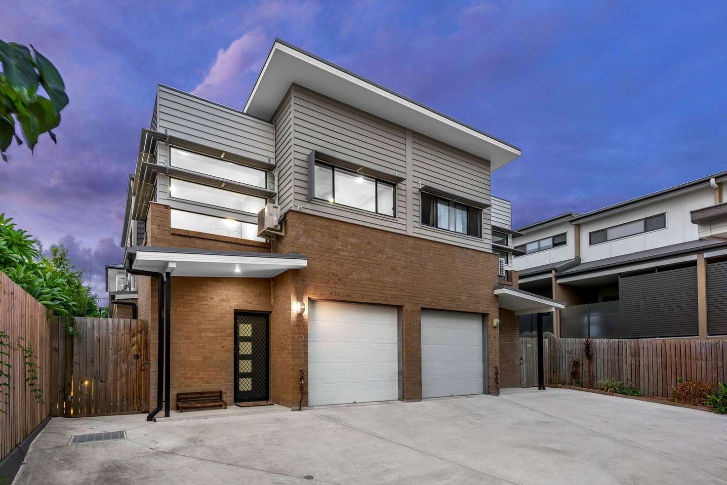 Main view of Homely townhouse listing, 2/26 Howsan Street, Mount Gravatt East QLD 4122