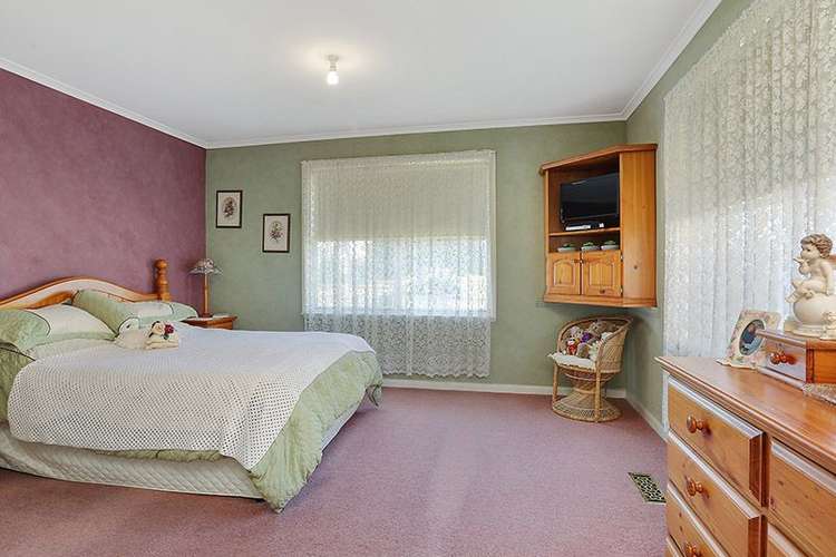 Second view of Homely house listing, 5 Maryland Drive, Corio VIC 3214