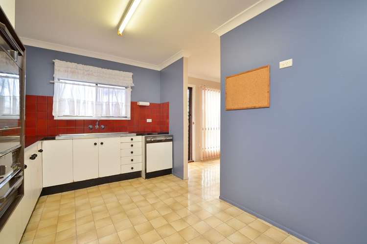 Seventh view of Homely house listing, 11 Atholl Court, Kin Kora QLD 4680