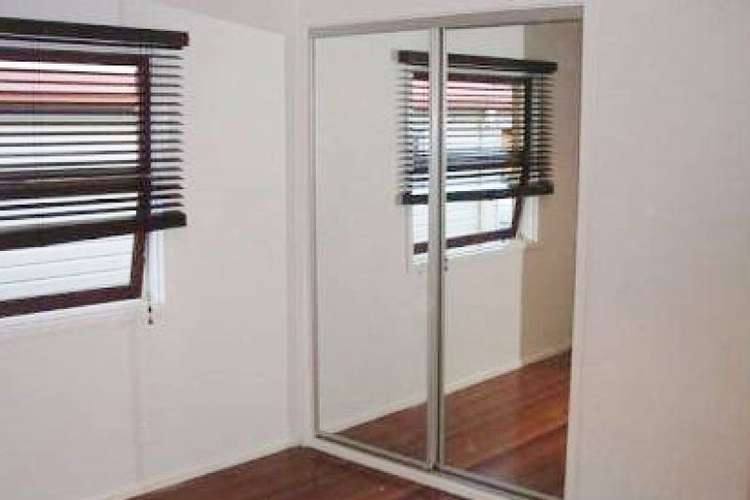 Fifth view of Homely unit listing, 3/122 Albatross Avenue, Mermaid Beach QLD 4218