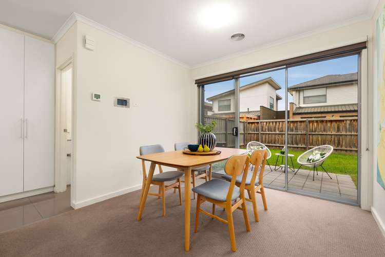 Fifth view of Homely townhouse listing, 9 Excelsior Circuit, Mulgrave VIC 3170