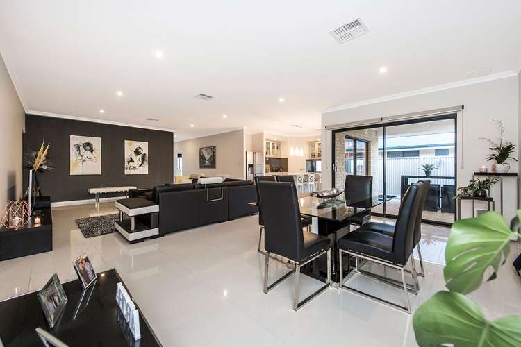 Second view of Homely house listing, 35 Makybe Drive, Baldivis WA 6171