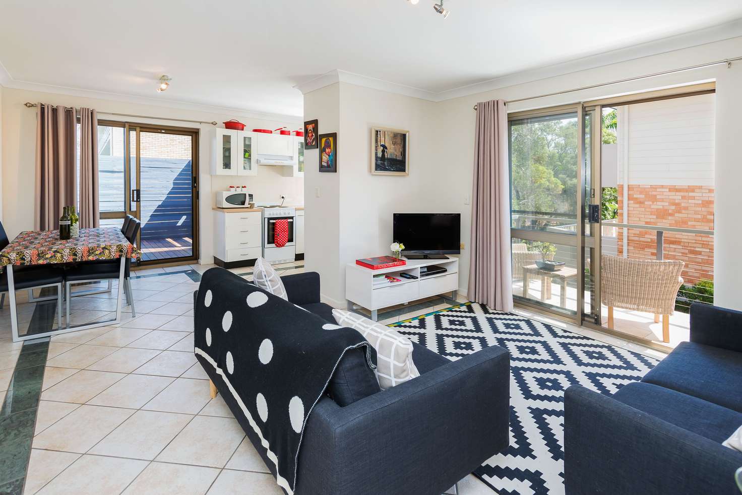 Main view of Homely unit listing, 3/10 Dorinda Road, Greenslopes QLD 4120