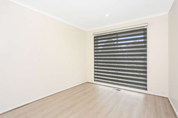 Fifth view of Homely unit listing, 1/11 Elgata Close, Meadow Heights VIC 3048