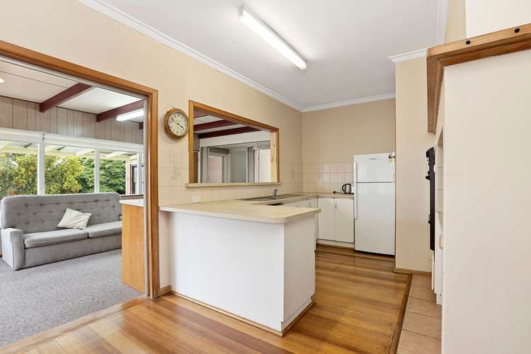 Fifth view of Homely house listing, 15 Arthur Street, Hamlyn Heights VIC 3215