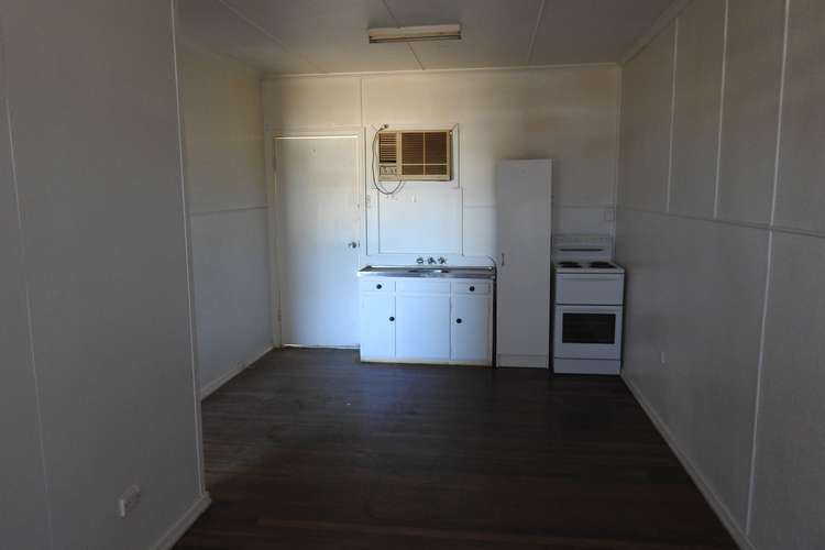 Fifth view of Homely unit listing, 3/11 Bower Road, Longreach QLD 4730