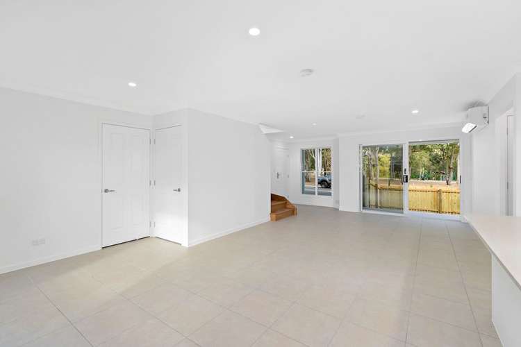 Fourth view of Homely semiDetached listing, 4a Starkey Street, Wellington Point QLD 4160