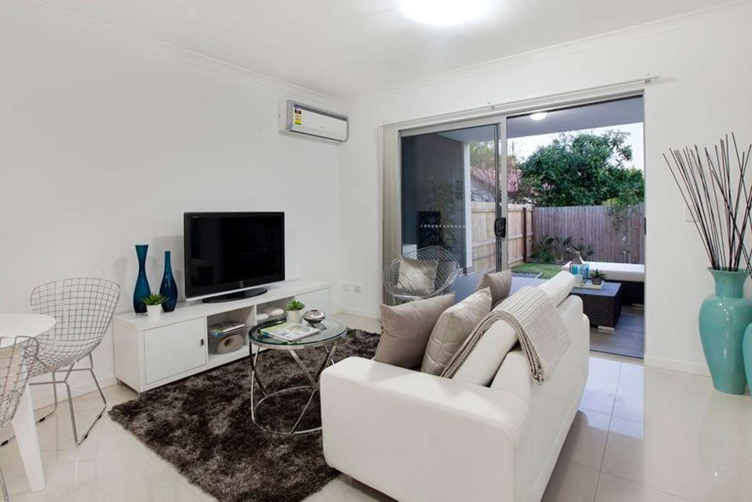 Main view of Homely unit listing, 2/17 Lyon Street, Moorooka QLD 4105