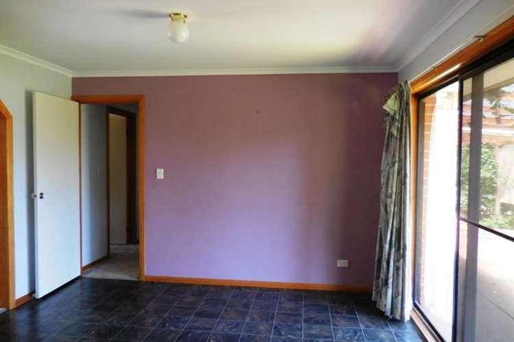 Fourth view of Homely house listing, 25 Adam Court, Drouin VIC 3818