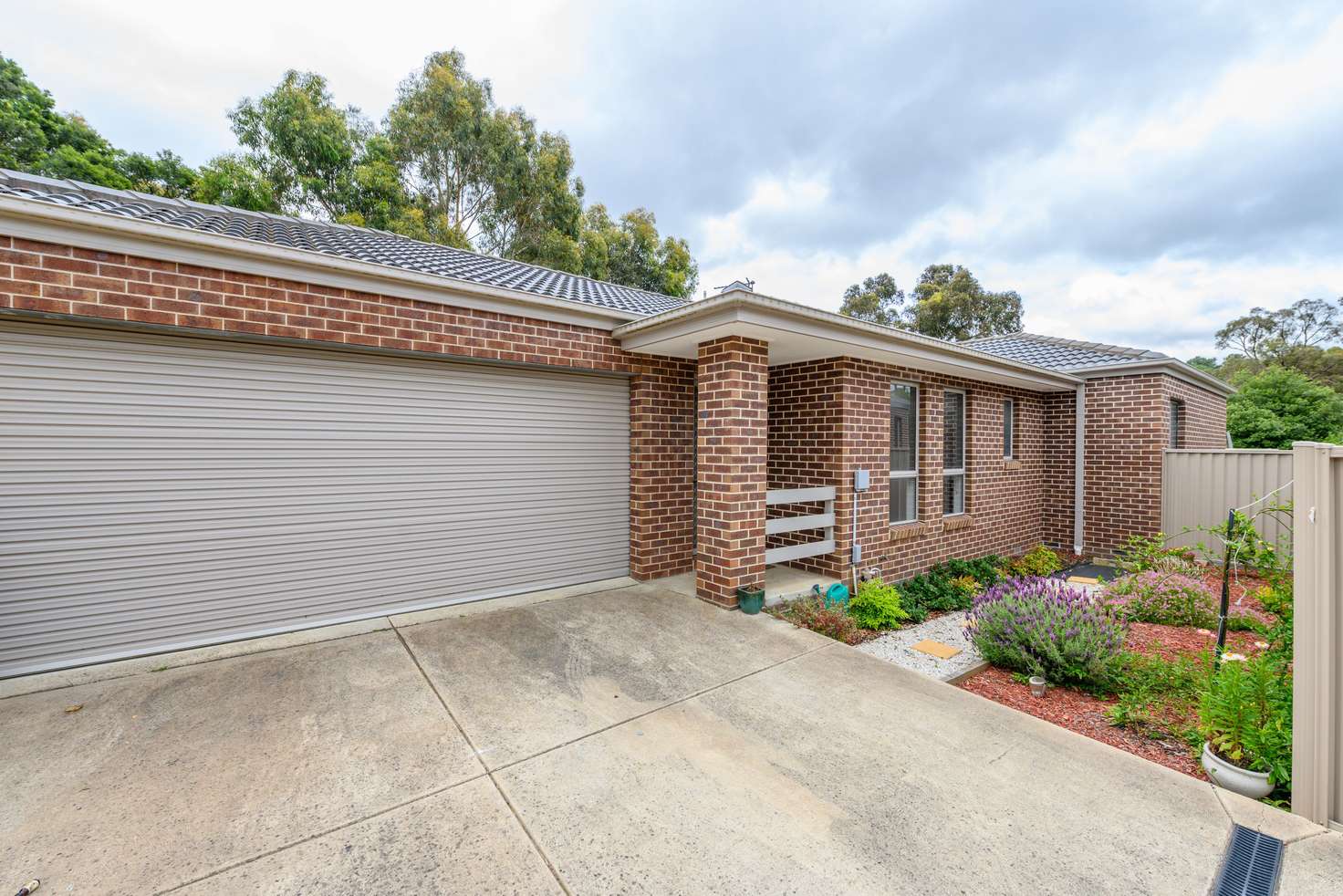 Main view of Homely house listing, 2/27 Recreation Road, Mount Clear VIC 3350