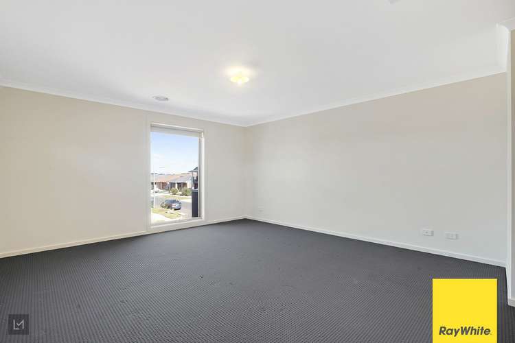 Fourth view of Homely house listing, 8 Vetiver Avenue, Truganina VIC 3029