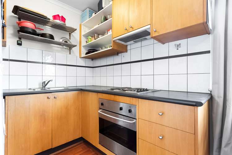 Fourth view of Homely apartment listing, 2/15 De Carle Street, Brunswick VIC 3056